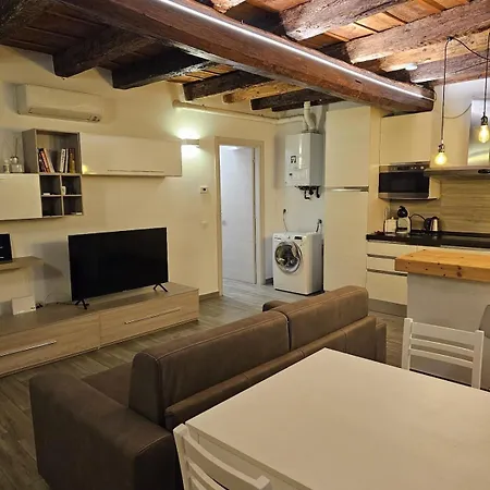 La Corte, Centro Apartament Como